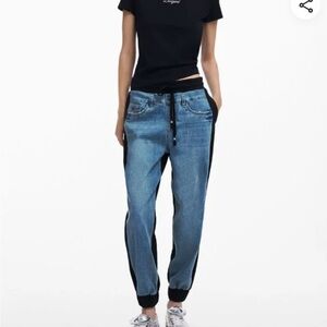 Desigual Stylish Blue and Black Women's Contrast Jogger Jeans
